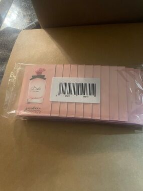 Dolce by Dolce &Gabbana Garden Eau de Parfum NEW Sample 12 piece set